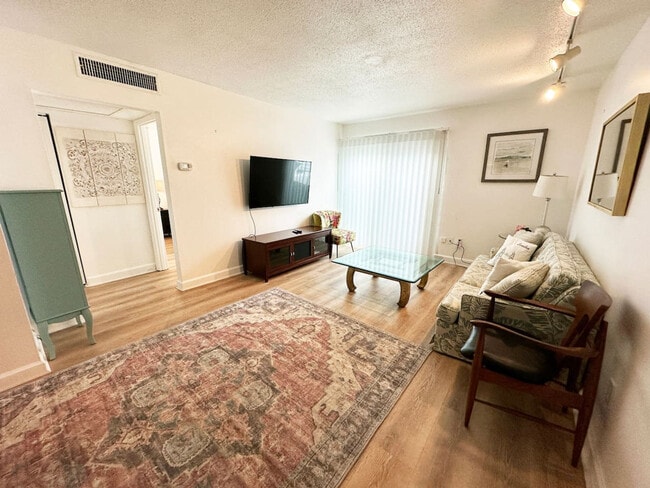 Photo - 1700 SW 16th Ct Unit ID1359106P