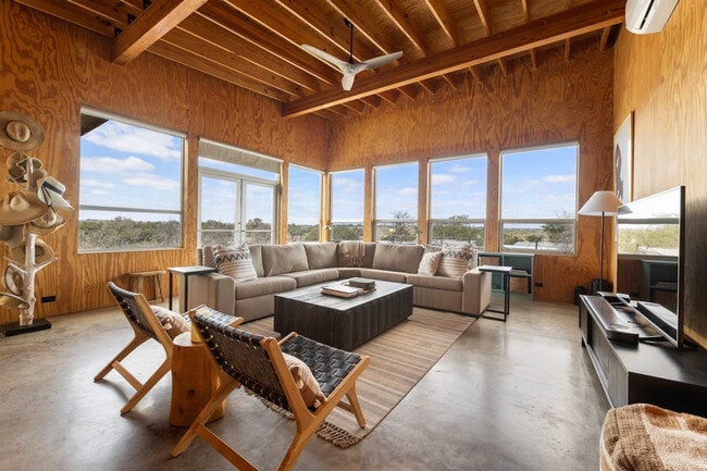 Building Photo - 12041-108 W Ranch Rd 152 Unit ID1262281P