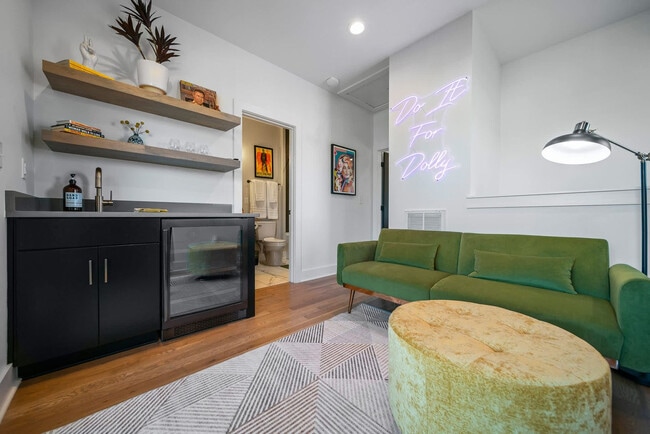 Photo - 1102C Buchanan St Unit ID1312342P