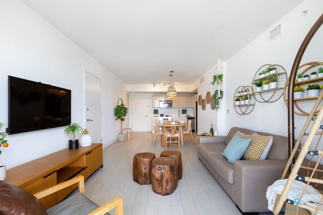 Building Photo - 2602 E Hallandale Beach Blvd Unit ID1227270P