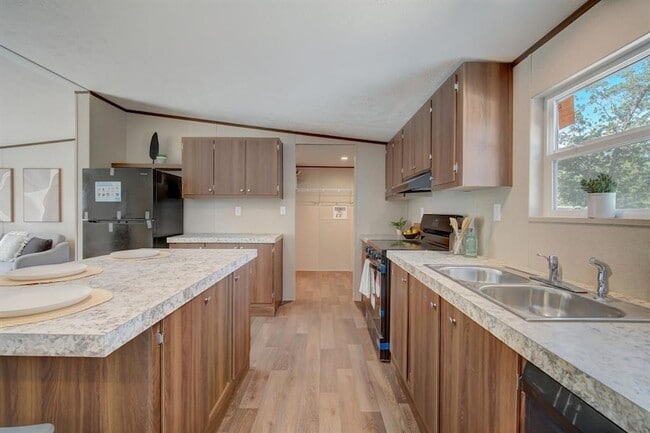 Photo - 146 Shadow Oak Dr