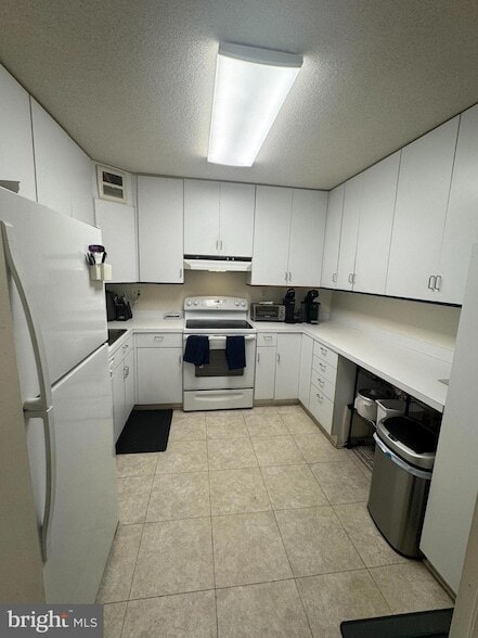 Photo - 8350 Greensboro Dr Unit 802