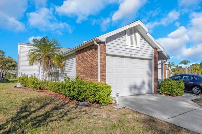 Photo - 3121 Beecher Dr E