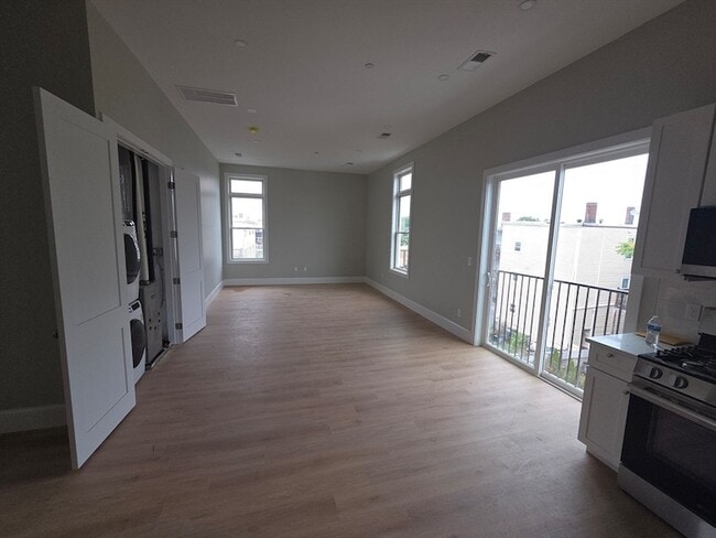 Photo - 7 Thornley St Unit 3