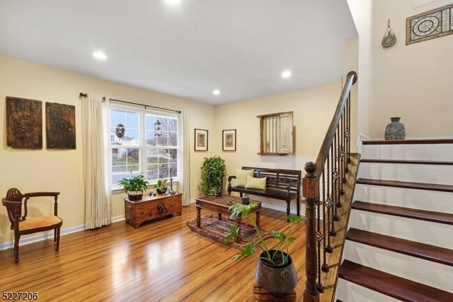 Photo - 70 Alvin Sloan Ave