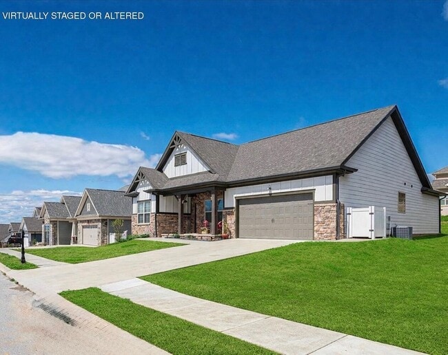 Photo - 9015 Seven Lakes Dr