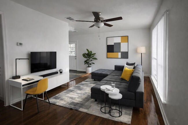 Photo - 600 Springdale Rd