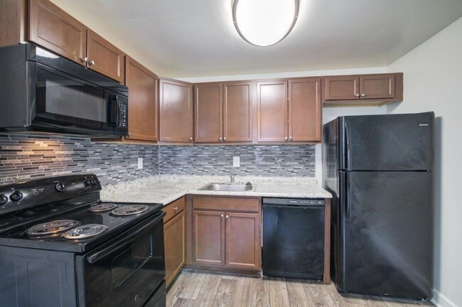 Photo - Mapleton Square Apartment Homes