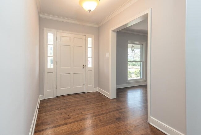 Photo - 500 Colonial Rd