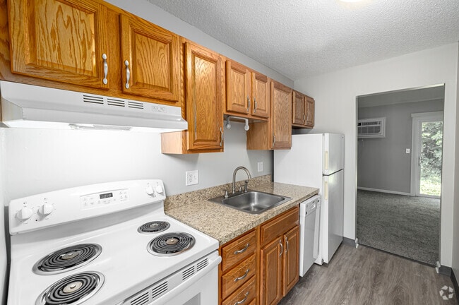 1BR, 1.5BA - 800SF - Kitchen - Arbor Commons