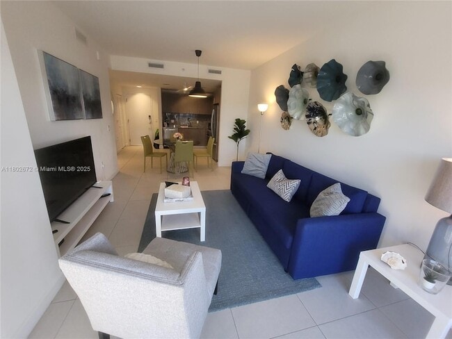 Building Photo - 5350 NW 84th Ave Unit 714