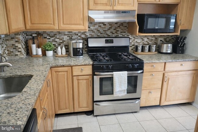 Photo - 2624 Redcoat Dr Unit 159