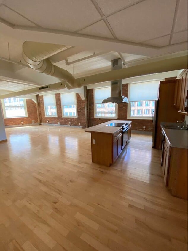 Floor Plan - 1BR/2BA 1500