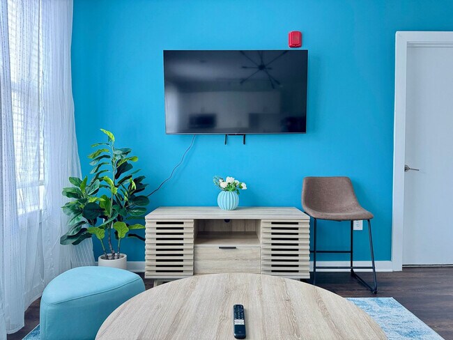 Photo - 542 Boulevard NE Unit ID1299393P