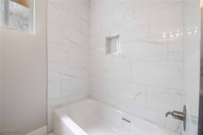 Photo - 239 W Cleveland Ave Unit 6