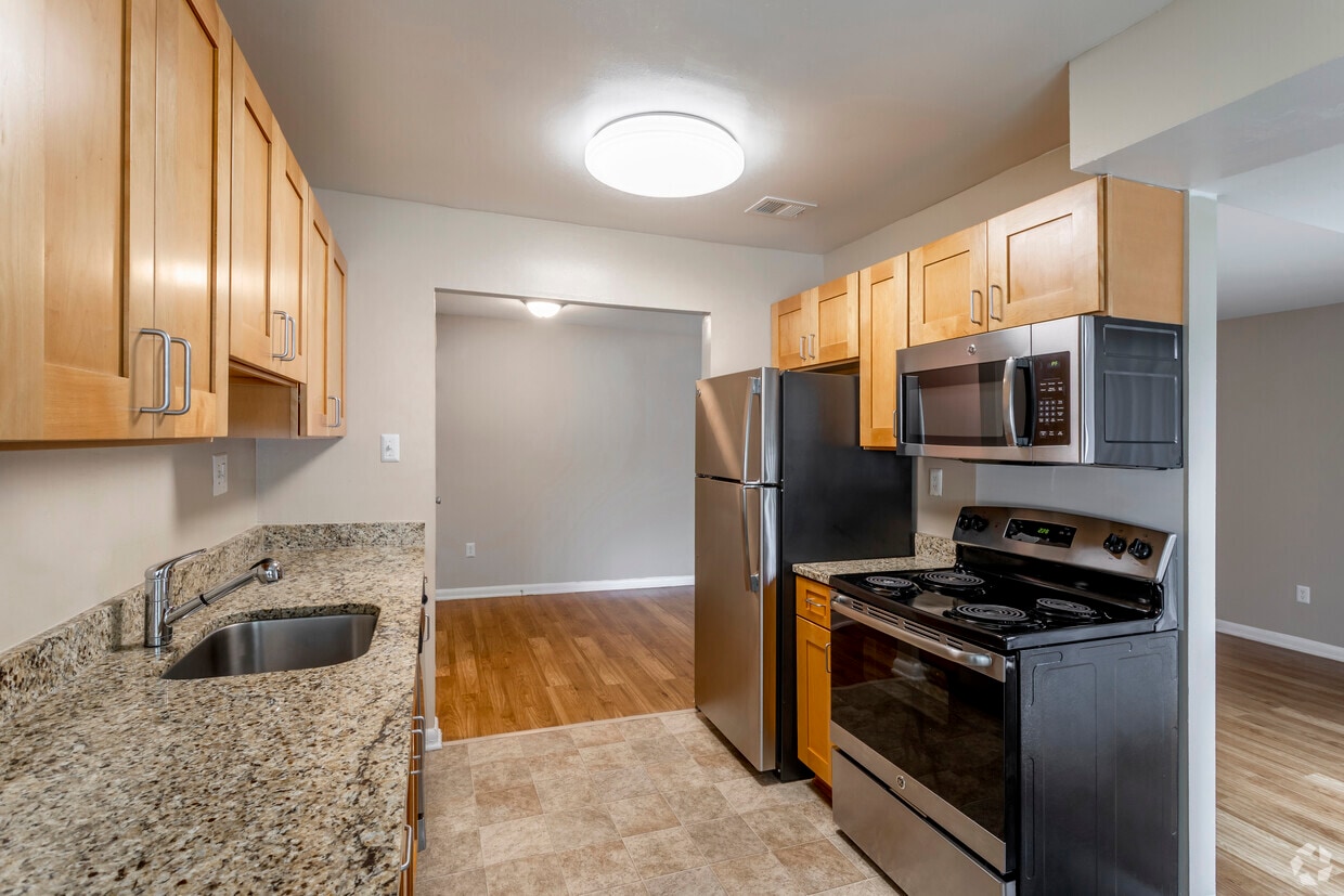 Floor Plan - 1 Bedroom & 1 Bath
