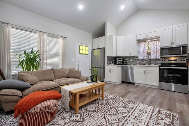 Photo - 15 Arapaho Trail