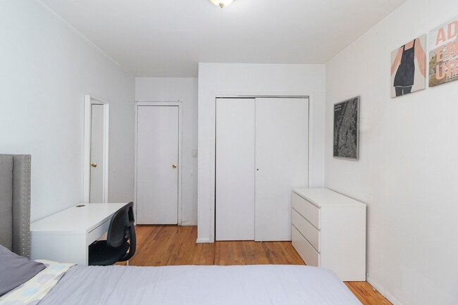 Photo - 215 B E 95th St Unit SI ID1032054P