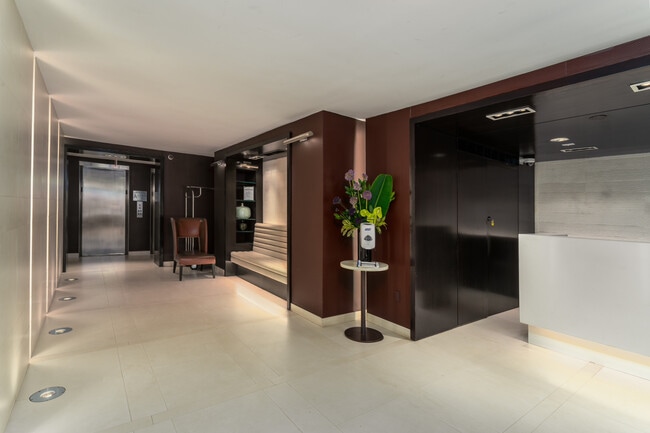 Building Photo - The Blake