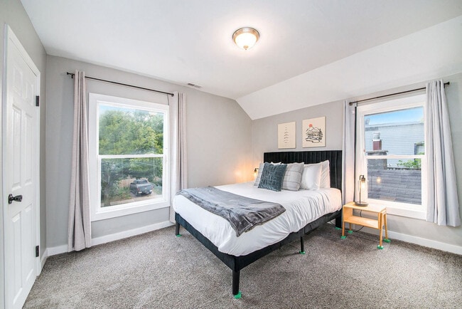 Photo - 415 6th St NW Unit ID1346767P