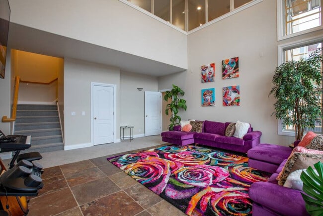 Photo - 678 Scenic Hills Dr Unit ID1249915P