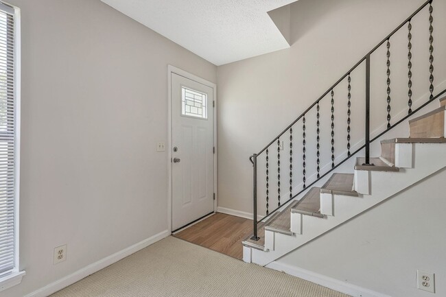 Photo - 3319A Felicia St