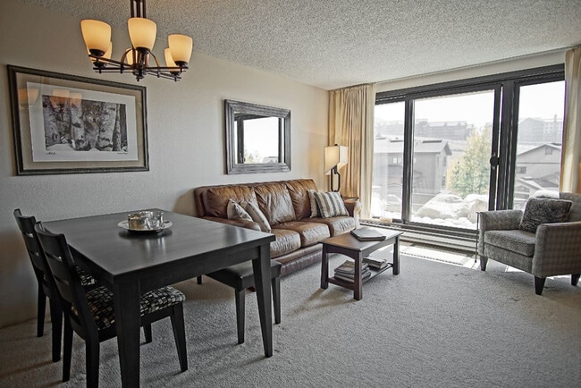Photo - 2045 Ski Time Square Dr Unit SI ID1564268P