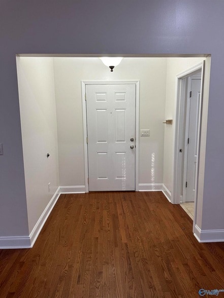 Photo - 228 Tanner Point Dr