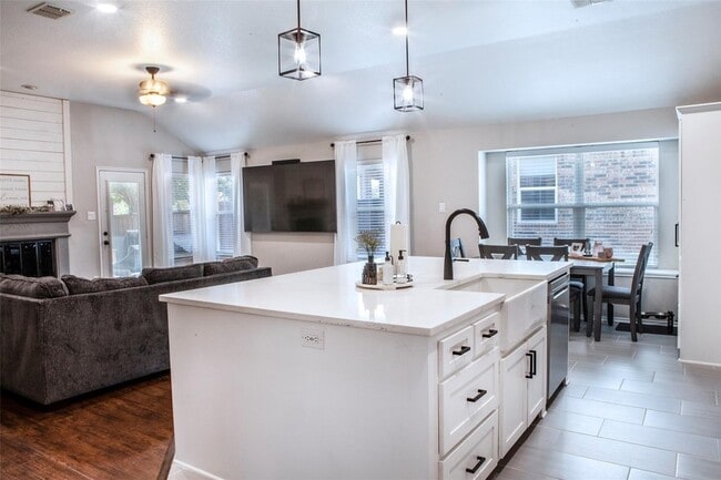 Photo - 1796 Barton Springs Dr