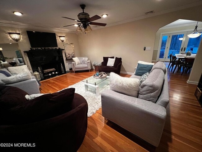 Photo - 499 W Park Ave