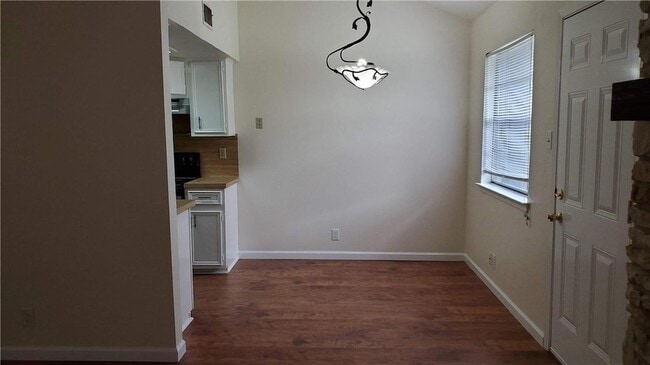 Photo - 8810 Clearbrook Trail Unit A