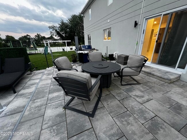 Photo - 799 Bowyer Ave