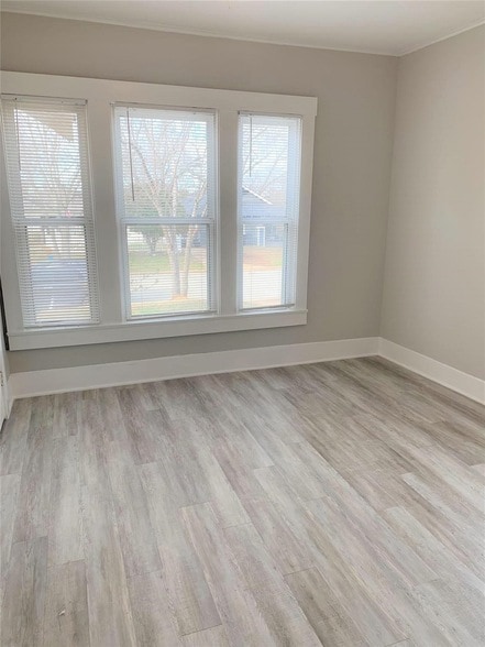 Photo - 520 E Day St