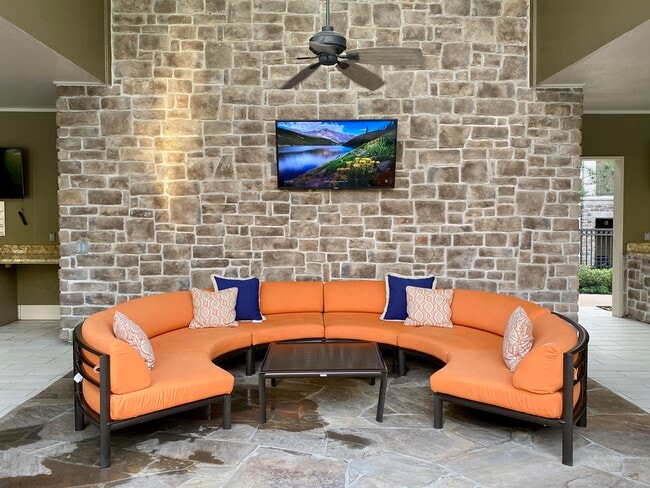 Building Photo - The Woodlands Lodge