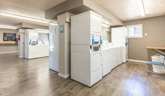 24 Hour Laundry Services - Willowpark Apartments