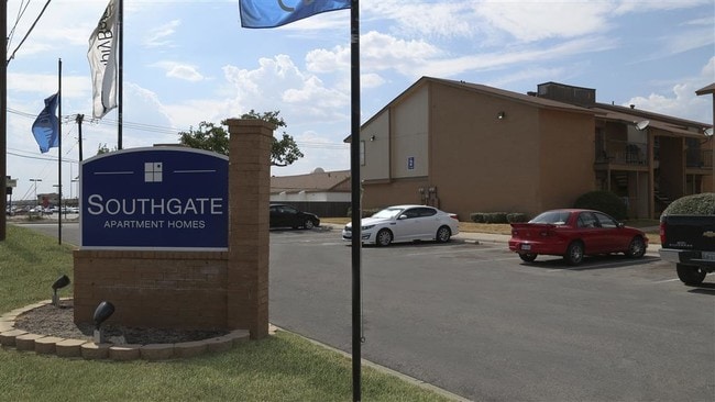 Building Photo - Southgate