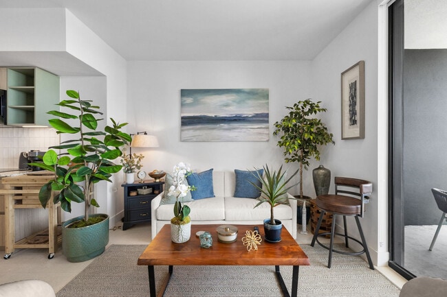 Photo - 159 NE 6th St Unit FL24-ID1032207P