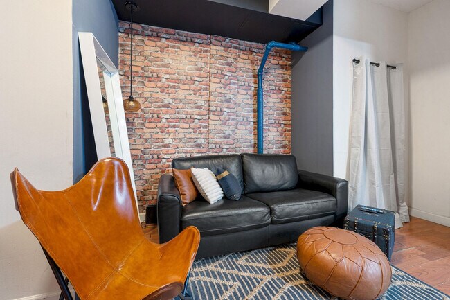 Photo - 446 10th Ave Unit FL2-ID1039019P