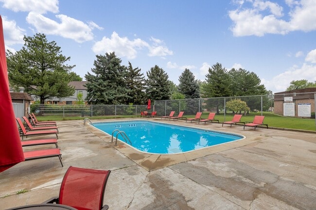 Photo - Candlewood Apartments