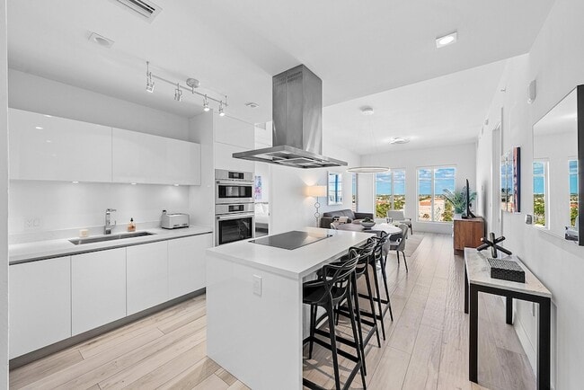 Building Photo - 155 E Boca Raton Rd Unit 1019