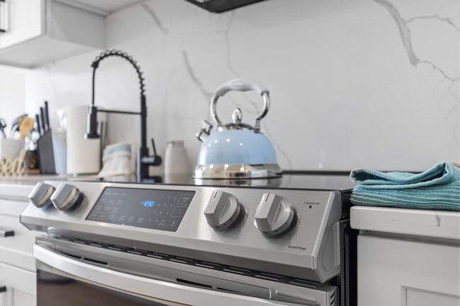 Photo - 1726 H St NE Unit ID1037741P