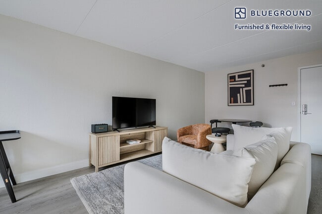 Photo - 812 Memorial Dr Unit FL4-ID1271