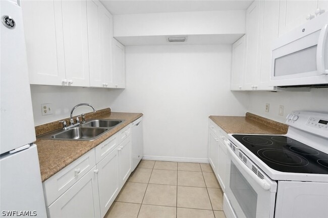 Photo - 2828 Jackson St Unit C5