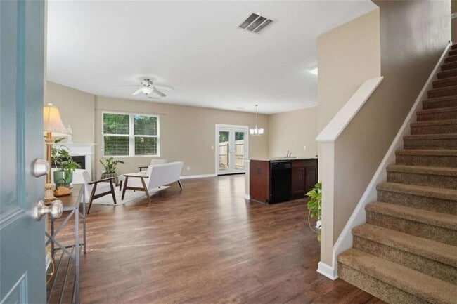 Photo - 514 Altama Way