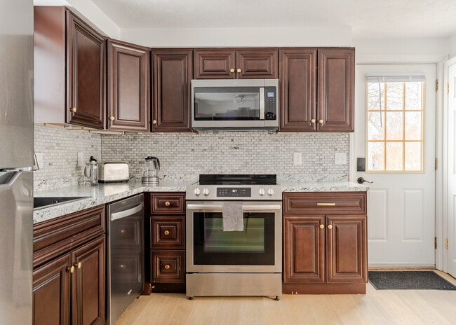 Photo - 49 Berkshire Rd