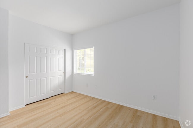 2BR, 2BA - 1,035SF - Bedroom - Teresina