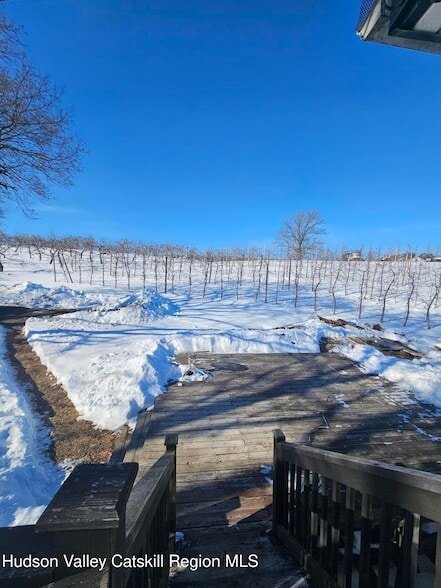 Photo - 477 Lattintown Rd