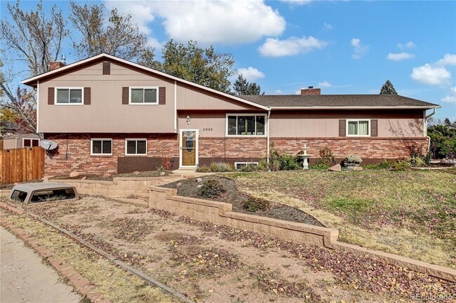 Building Photo - 2990 Roche Dr S