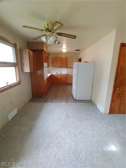 Photo - 323 Marmion Ave