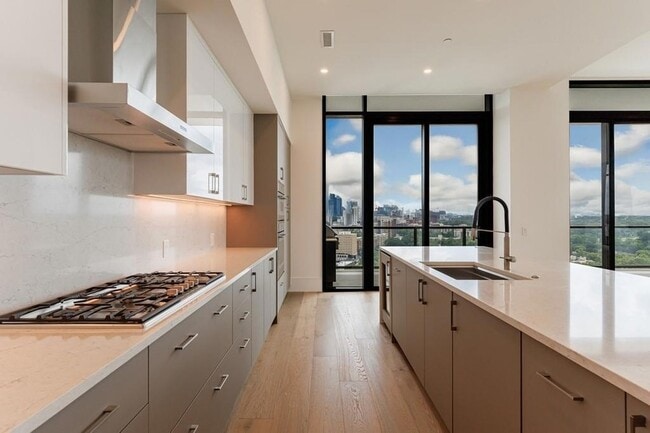 Photo - 2425 Peachtree Rd Unit 1806